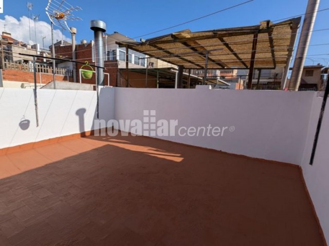 CASA DE 4 HABITACIONS REFORMADA A SANT PERE NORD